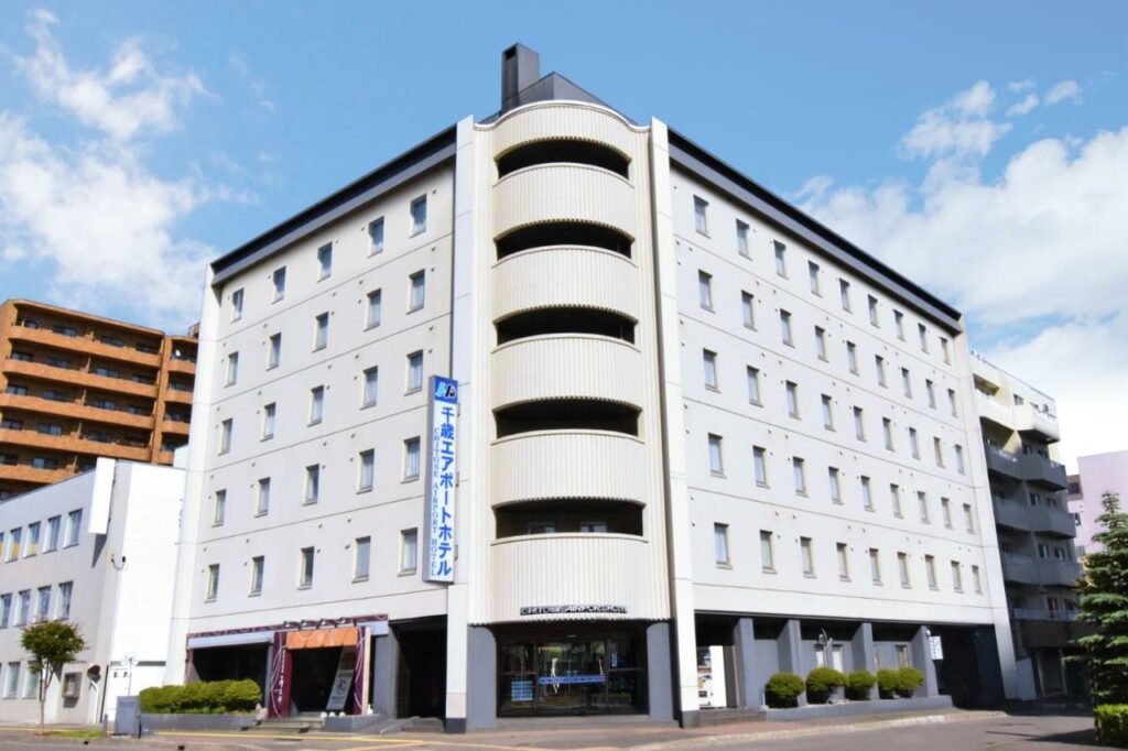 The exterior of the airport hotel at New Chitose Airport