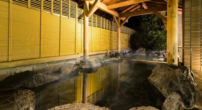 箱根溫泉酒店河鹿莊箱根溫泉酒店的大浴場