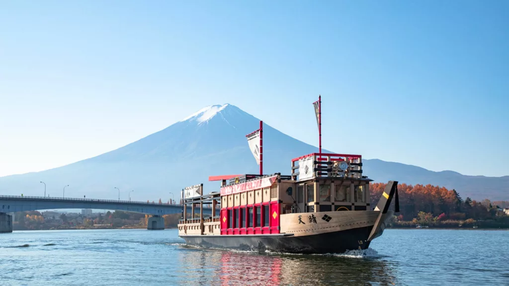 Kawaguchiko Excursion Boat Tenharu Appare