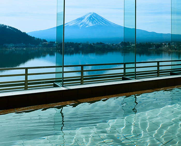 河口湖温泉酒店推荐，在湖山亭产屋看得见富士山的温泉