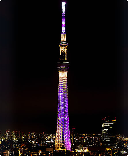 도쿄 스카이트리는 시간에 따라 다른 색상을 표시합니다.